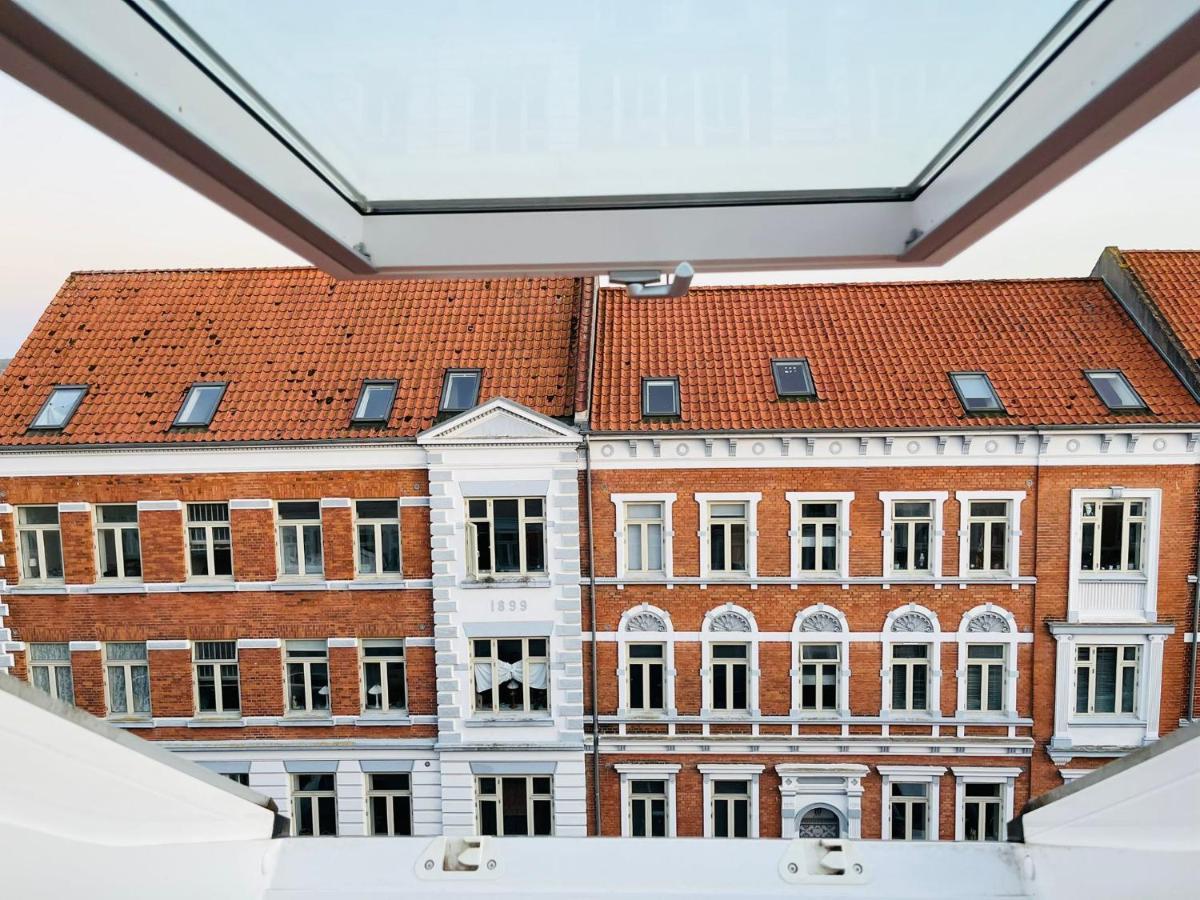 Scandinavian Apartment Hotel - Lunden 1 - Central 3 Bedroom Apartment On Two Floors Horsens Exterior photo