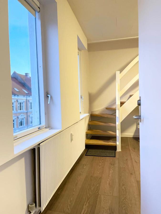 Scandinavian Apartment Hotel - Lunden 1 - Central 3 Bedroom Apartment On Two Floors Horsens Exterior photo